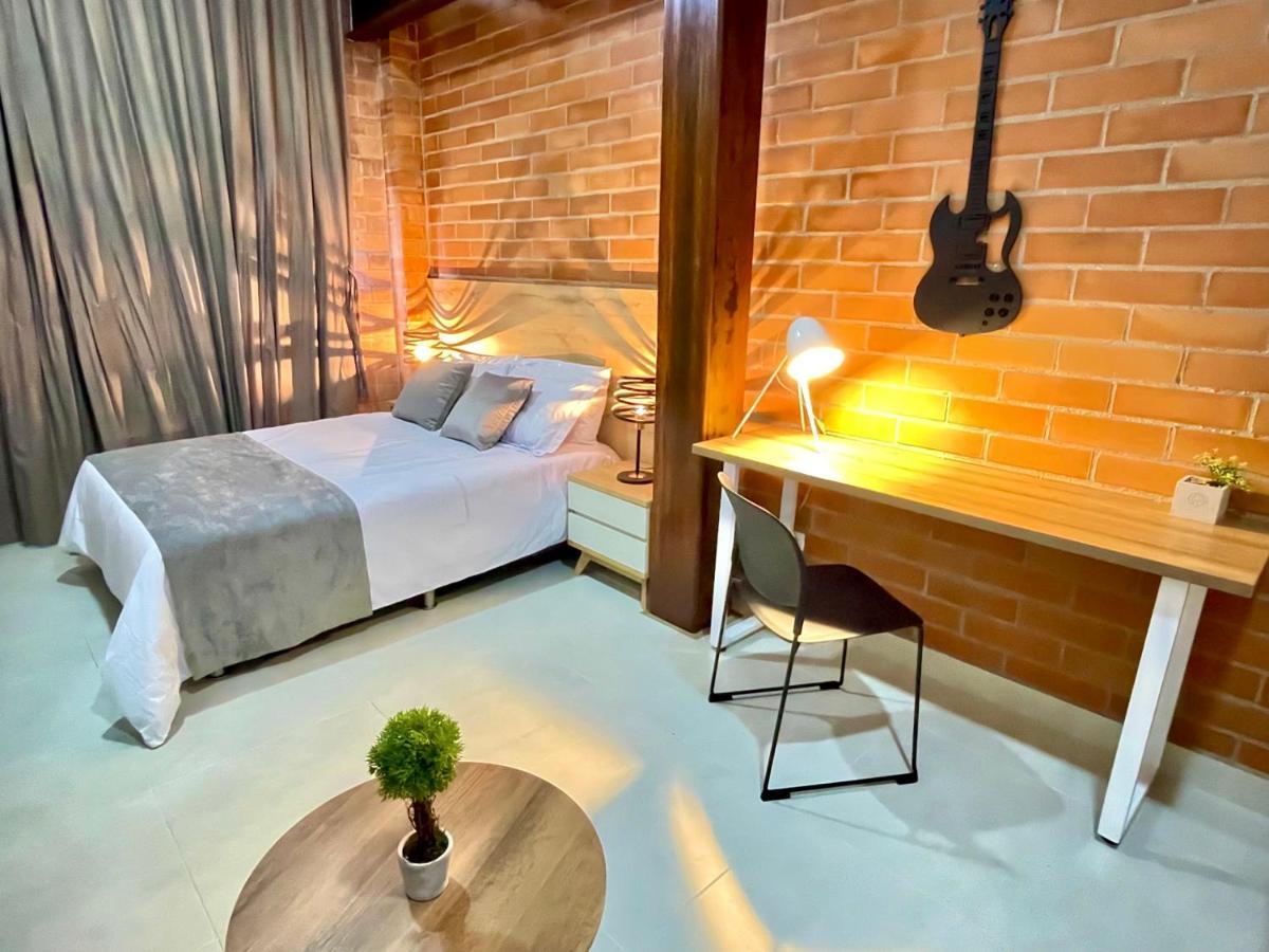Apartamento En Laurels Medellín Exterior foto